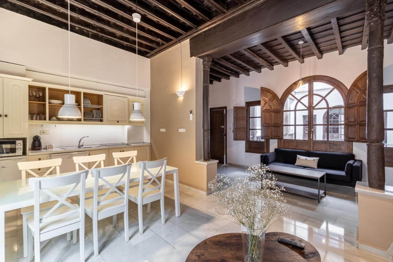 Bns Dauro Suites Гранада Экстерьер фото