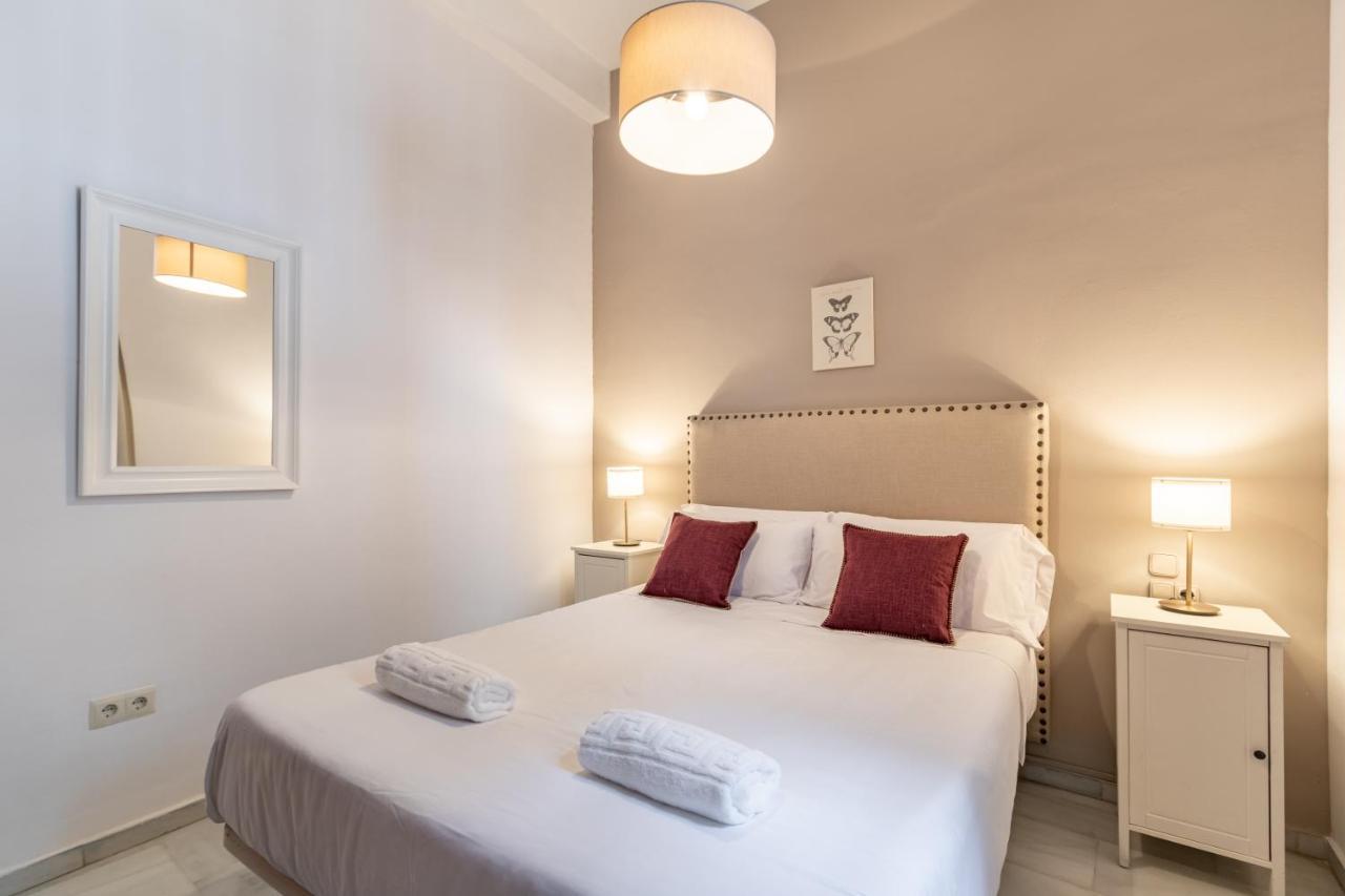Bns Dauro Suites Гранада Экстерьер фото