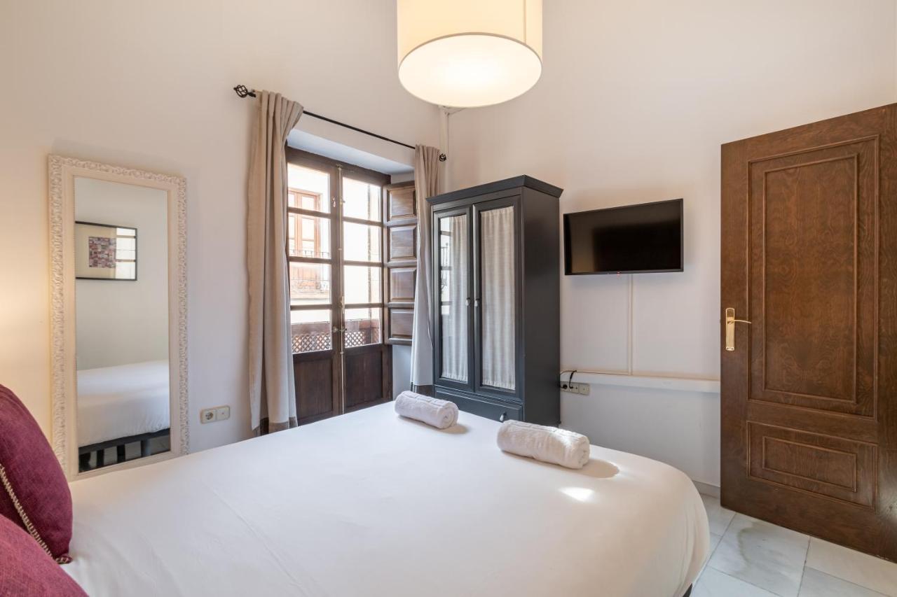 Bns Dauro Suites Гранада Экстерьер фото