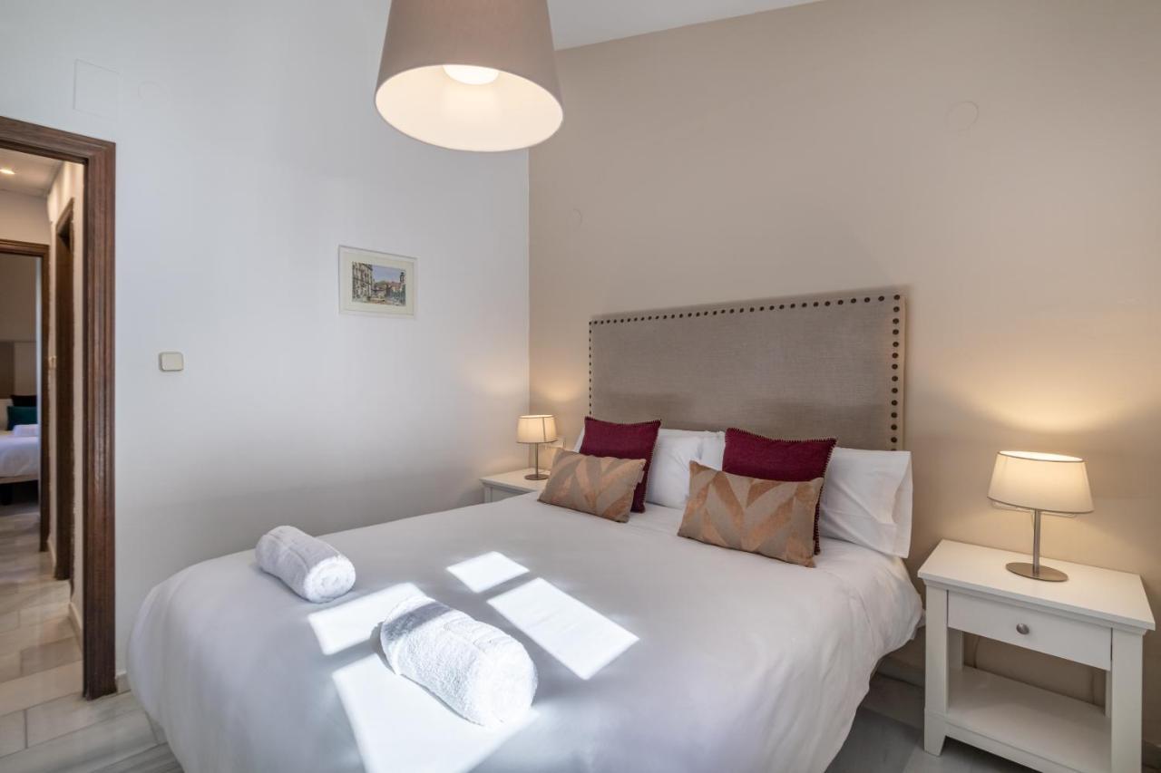 Bns Dauro Suites Гранада Экстерьер фото
